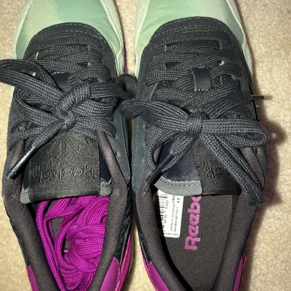 NWOB Reebok 3 tone sneakers - Picture 2 of 6